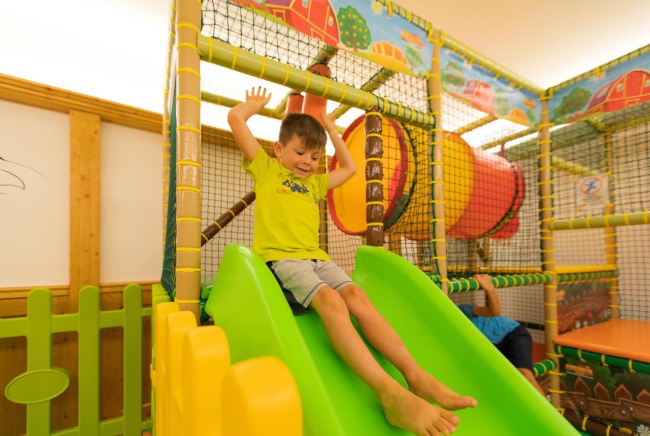 Àlia Bianca Active&Family Hotel Andalo Esterno foto